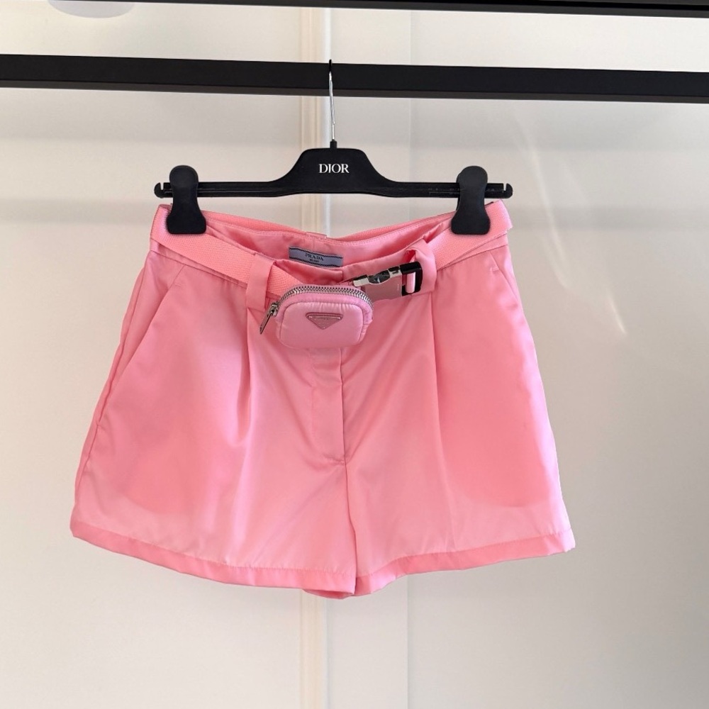🚩steal authentic Prada Pink Athletic Shorts with Belt Bag
